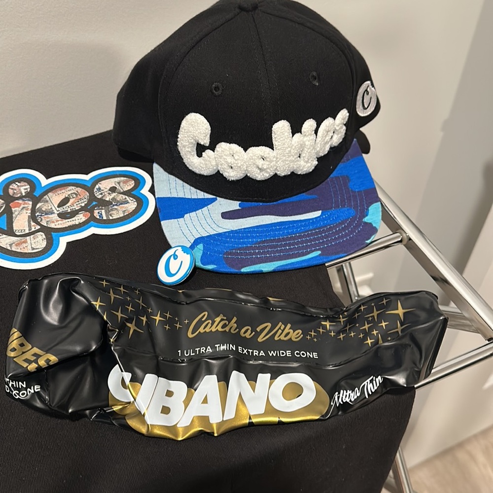 Authentic Brand New Unworn Cookies OG Mint Money Tee with 3 FREE Cookies gifts - Picture 2 of 9